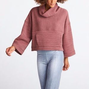 Lucy Inner Journey Pullover